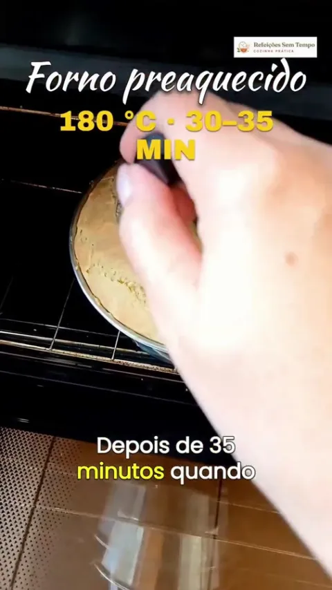 Etapa do preparo de Bolo de p&atilde;o de queijo com polvilho azedo na publica&ccedil;&atilde;o original