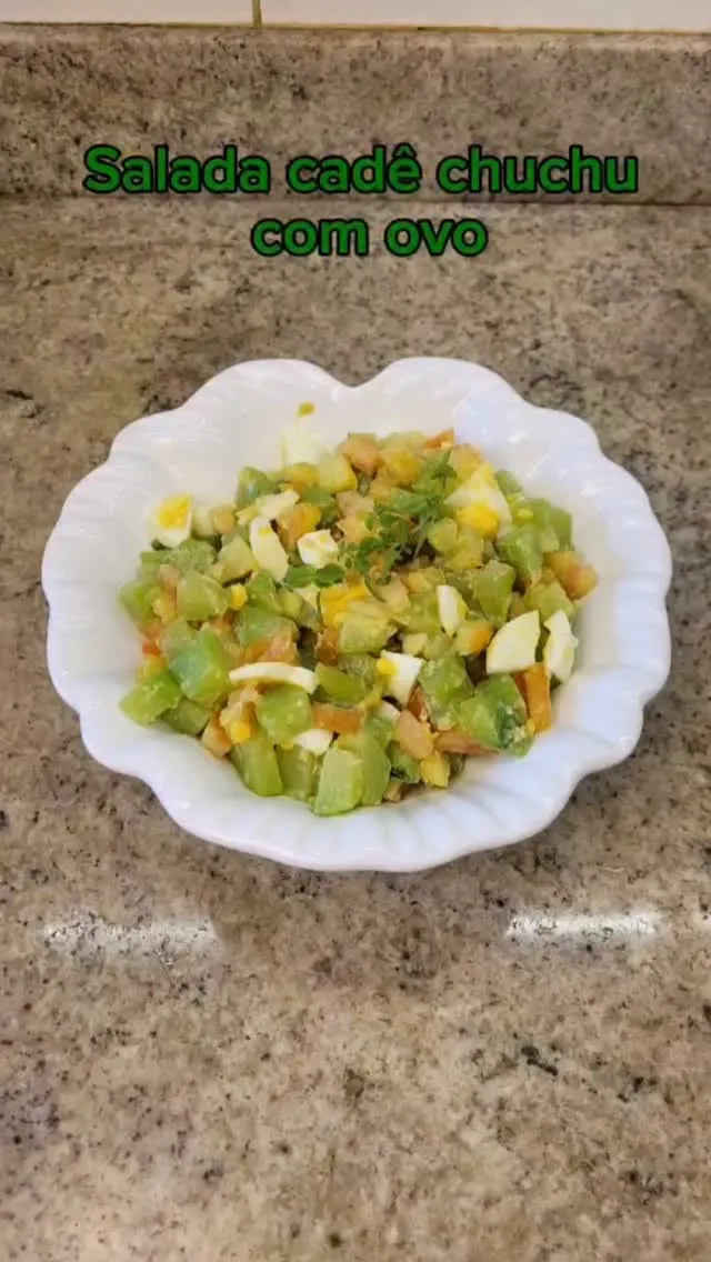 Imagem original de Salada de chuchu com ovos e tomate na publica&ccedil;&atilde;o de Andressa Marino