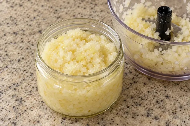 Tempero base de cebola e alho &mdash; sugest&atilde;o de apresenta&ccedil;&atilde;o
