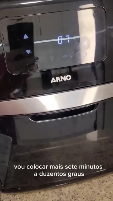 Etapa do preparo de Br&oacute;colis crocante na airfryer na publica&ccedil;&atilde;o original